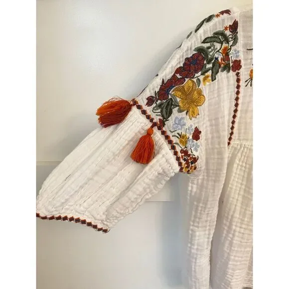 For the Republic medium embroidered‎ blouse - Picture 2 of 4